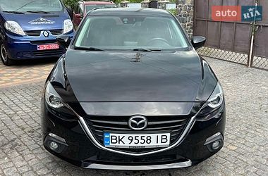 Хетчбек Mazda 3 2016 в Дубні