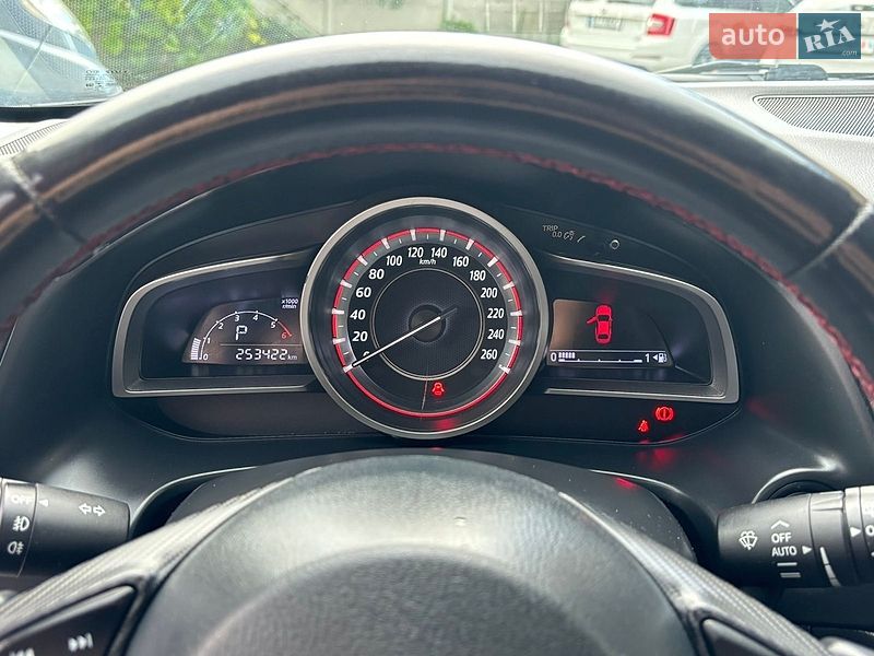 Хетчбек Mazda 3 2016 в Дубні