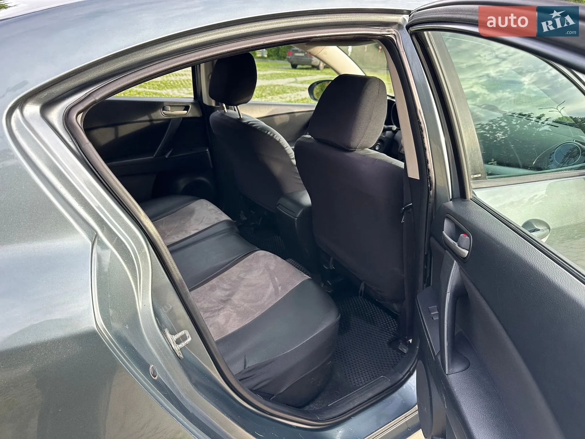 2011 Mazda 3 - мініатюра 17