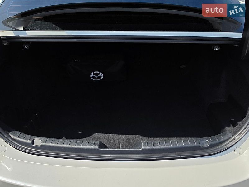 Седан Mazda 3 2018 в Бучі фото 8 Седан Mazda 3 2018 в Бучі