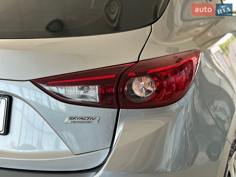 Хетчбек Mazda 3 2016 в Одесі