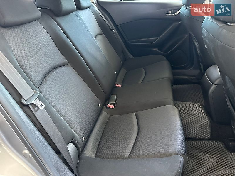 Хетчбек Mazda 3 2016 в Одесі