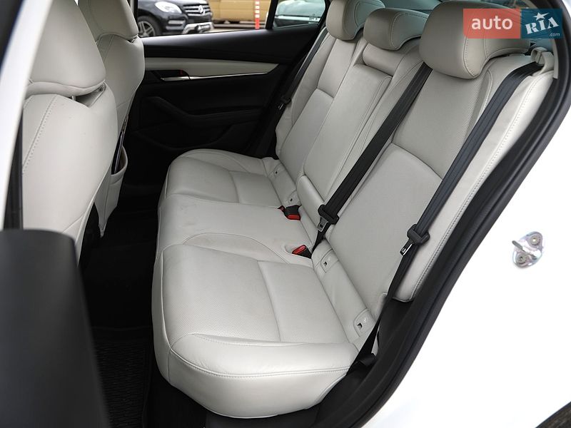 Седан Mazda 3 2022 в Харкові