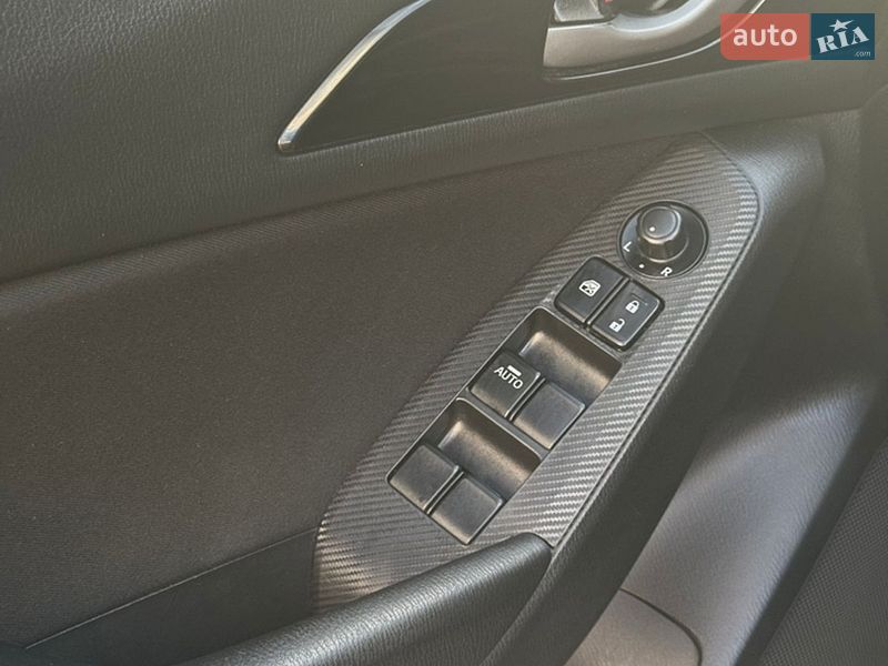 Седан Mazda 3 2013 в Одессе