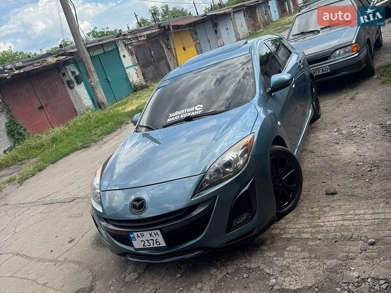 Хэтчбек Mazda 3 2011 в Запорожье