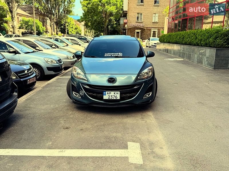 Хэтчбек Mazda 3 2011 в Запорожье