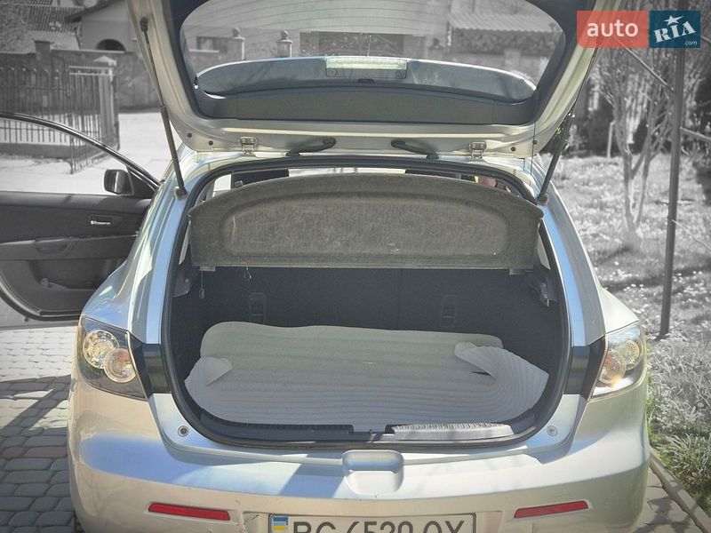 Хетчбек Mazda 3 2008 в Дрогобичі