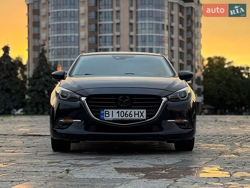 Хетчбек Mazda 3 2018 в Житомирі