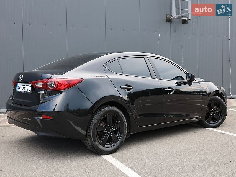 Седан Mazda 3 2014 в Киеве