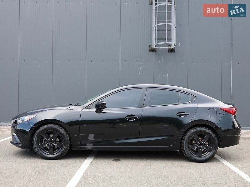 Седан Mazda 3 2014 в Киеве