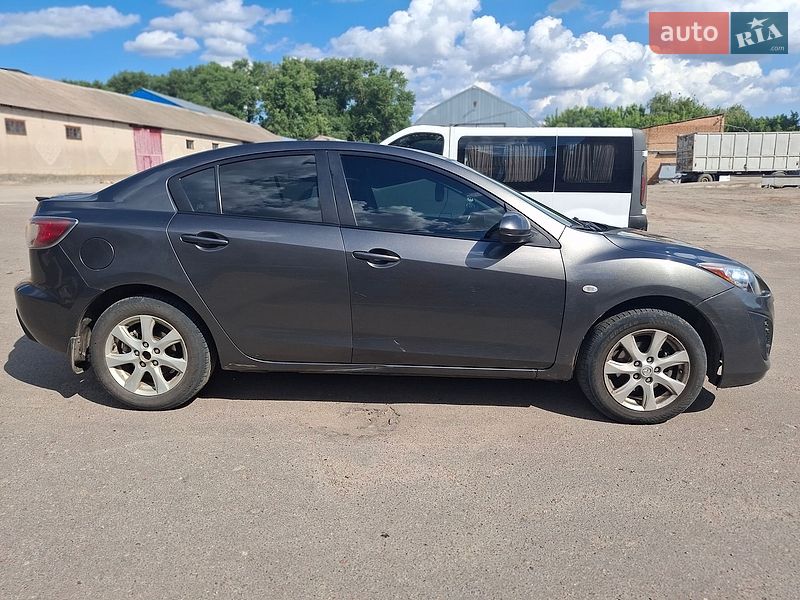 Седан Mazda 3 2010 в Кропивницком