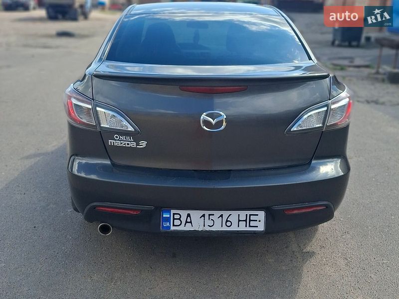 Седан Mazda 3 2010 в Кропивницком