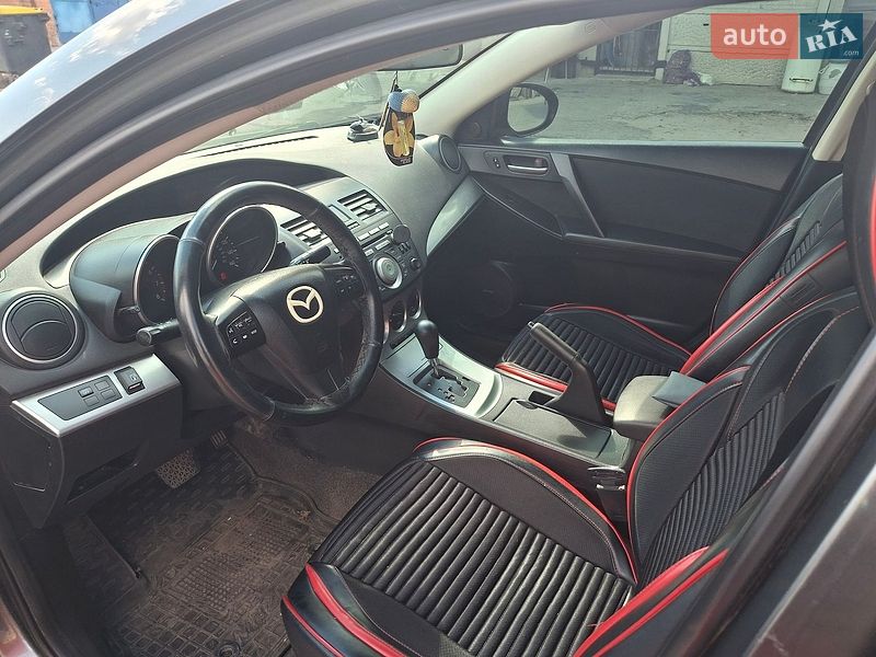 Седан Mazda 3 2010 в Кропивницком