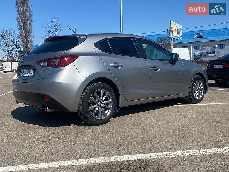 Хетчбек Mazda 3 2016 в Житомирі