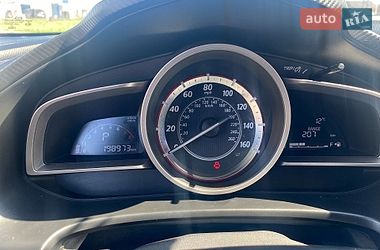 Хетчбек Mazda 3 2016 в Житомирі