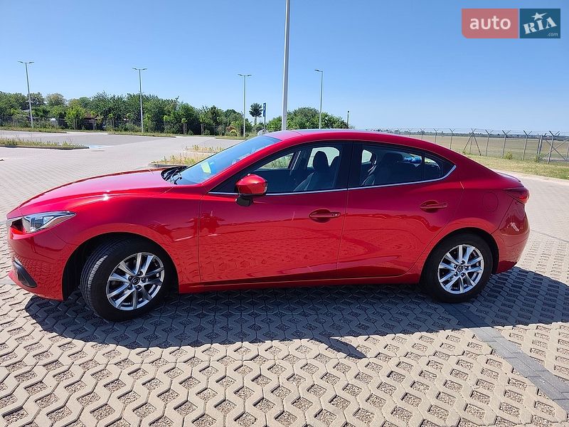 Седан Mazda 3 2015 в Луцьку