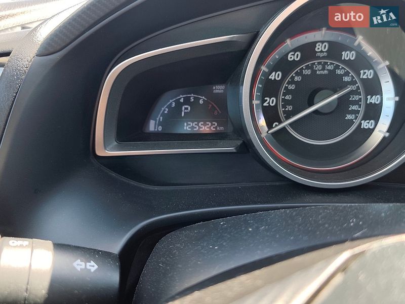 Седан Mazda 3 2015 в Луцьку