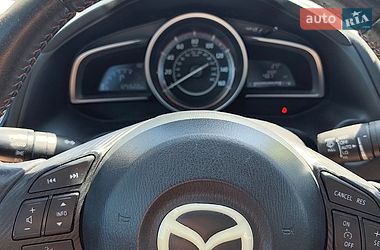 Седан Mazda 3 2015 в Луцьку
