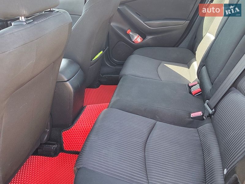 Седан Mazda 3 2015 в Луцьку