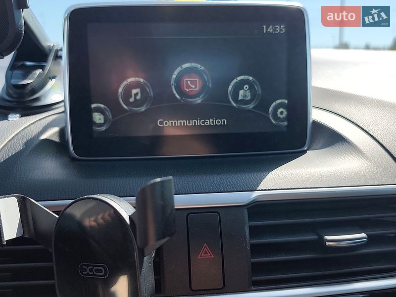 Седан Mazda 3 2015 в Луцьку