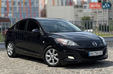 Седан Mazda 3 2010 в Днепре