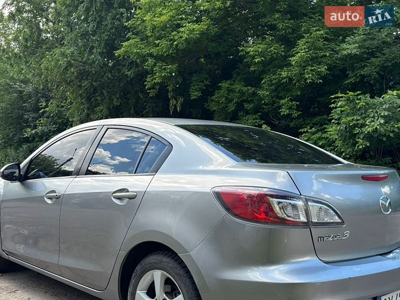 Седан Mazda 3 2012 в Харкові