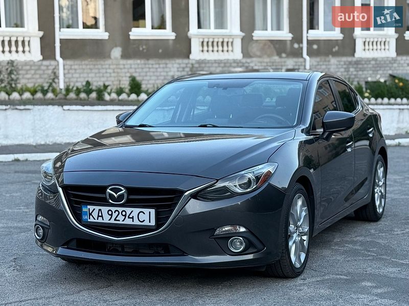 Седан Mazda 3 2014 в Тараще