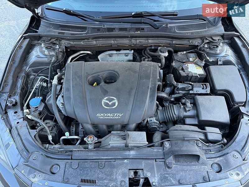 Седан Mazda 3 2014 в Тараще