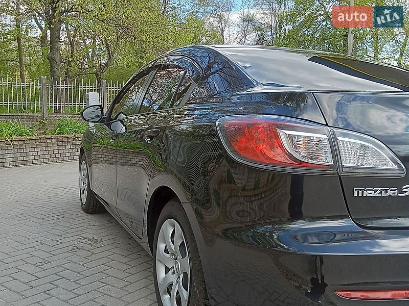 AUTO.RIA – Продам Мазда 3 2011 (AP0188IO) бензин 2 седан бу в