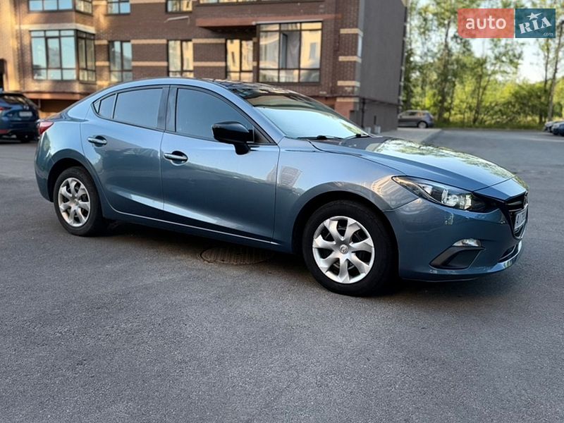 Седан Mazda 3 2014 в Чернігові