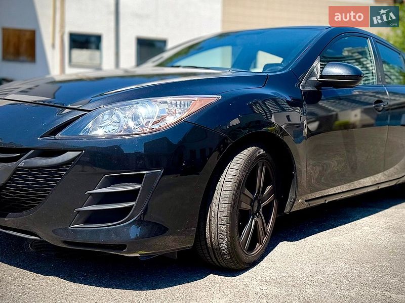 Хэтчбек Mazda 3 2010 в Киеве