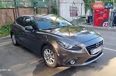 Седан Mazda 3 2014 в Киеве