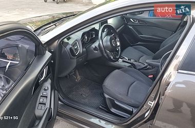 Седан Mazda 3 2014 в Киеве