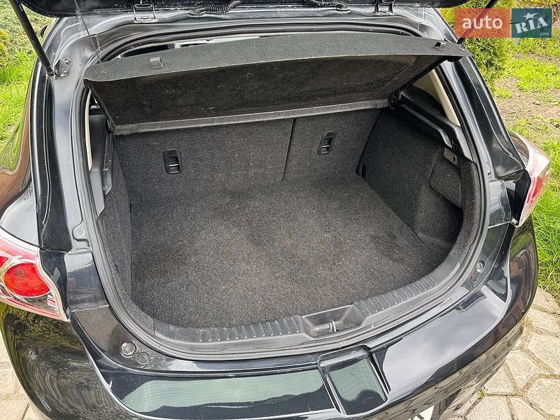 Хэтчбек Mazda 3 2009 в Виннице