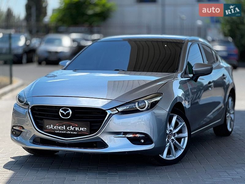 Седан Mazda 3 2013 в Николаеве
