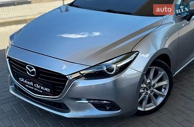 Седан Mazda 3 2013 в Николаеве