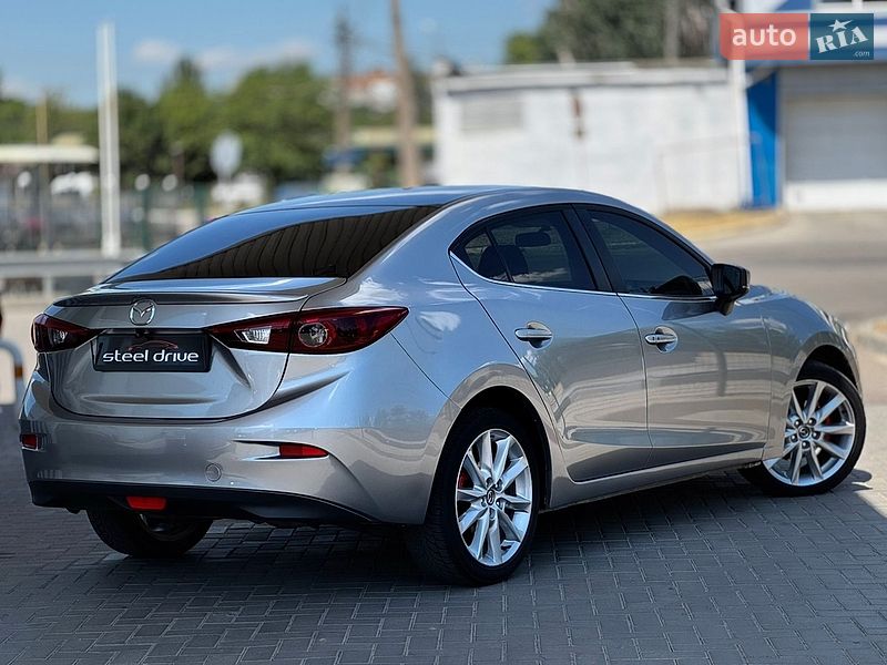 Седан Mazda 3 2013 в Николаеве