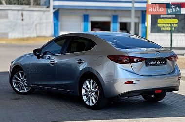 Седан Mazda 3 2013 в Николаеве