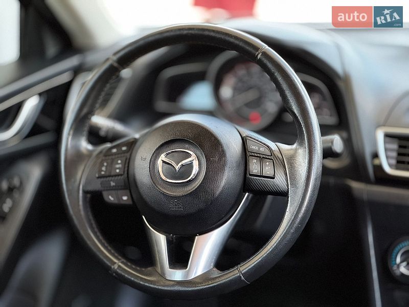 Седан Mazda 3 2013 в Николаеве