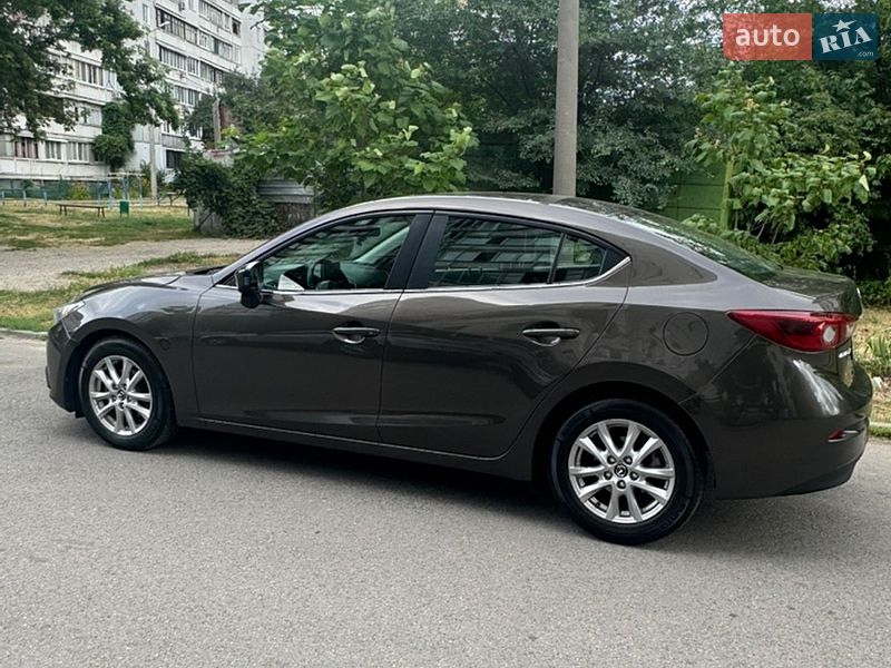 Седан Mazda 3 2015 в Харкові