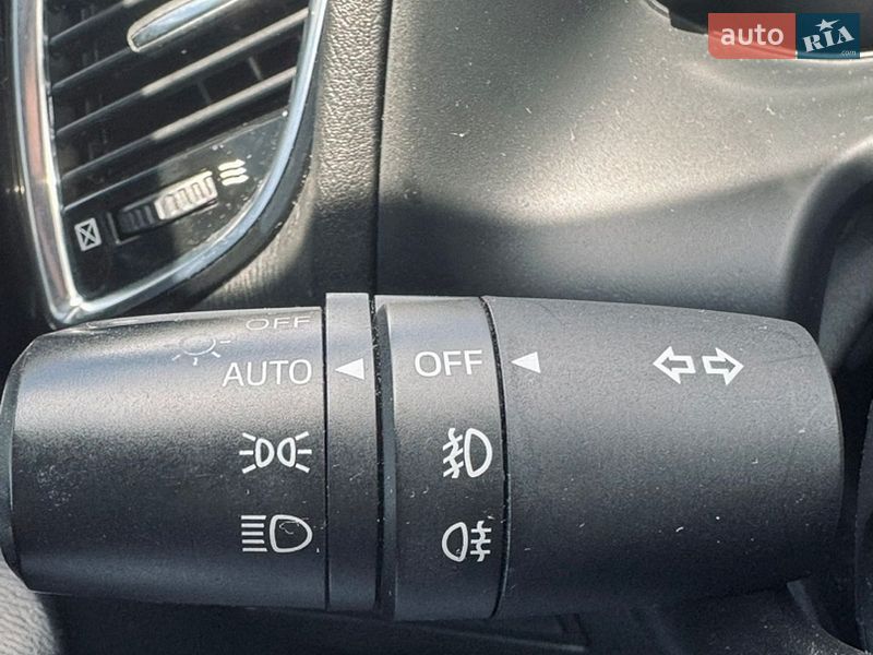 Седан Mazda 3 2015 в Києві