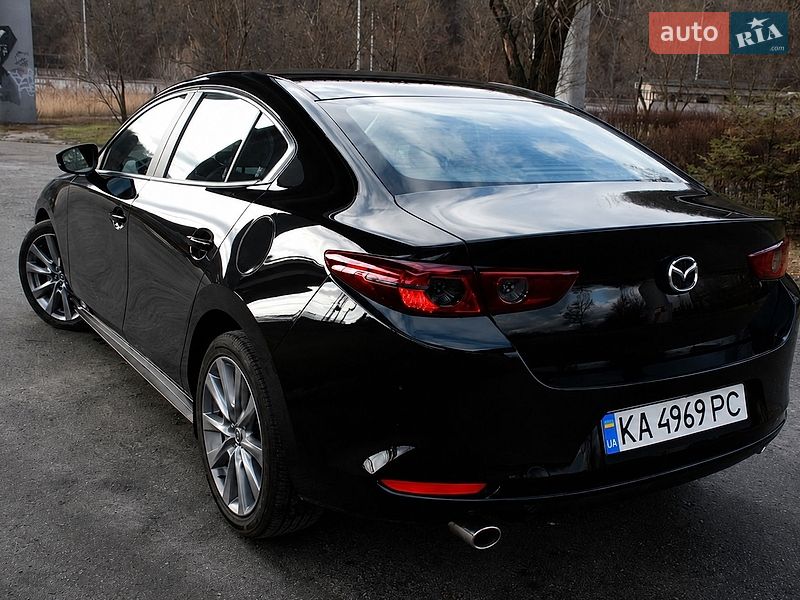 Седан Mazda 3 2020 в Киеве
