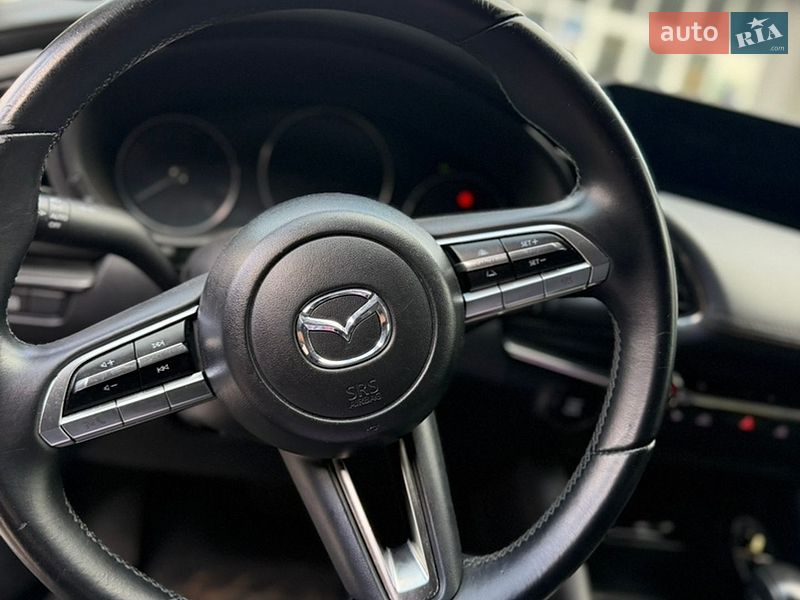 Седан Mazda 3 2019 в Чернигове