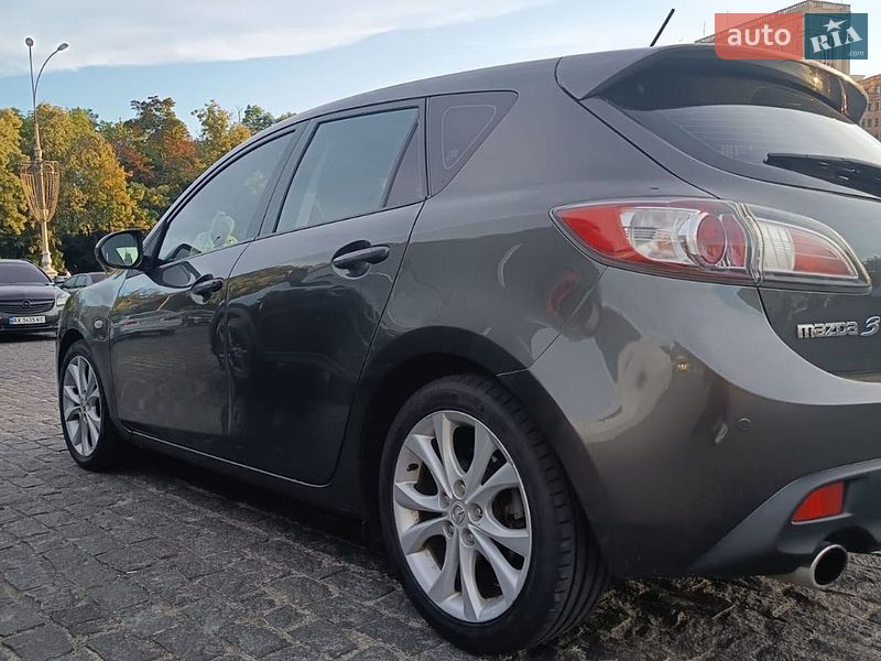 Хэтчбек Mazda 3 2009 в Харькове