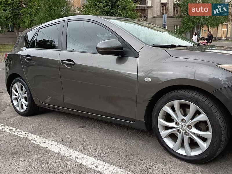 Хэтчбек Mazda 3 2009 в Харькове