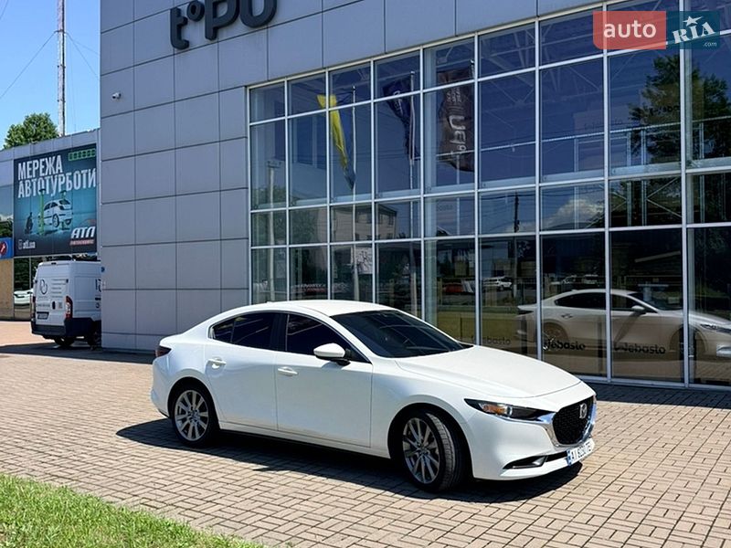Седан Mazda 3 2020 в Киеве
