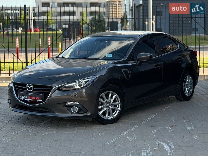 Седан Mazda 3 2014 в Киеве