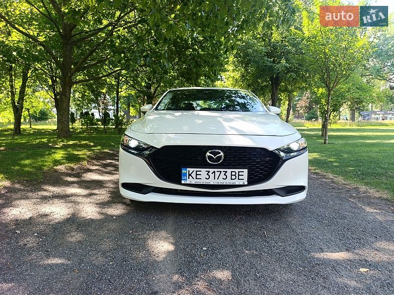 Седан Mazda 3 2020 в Хмельницком