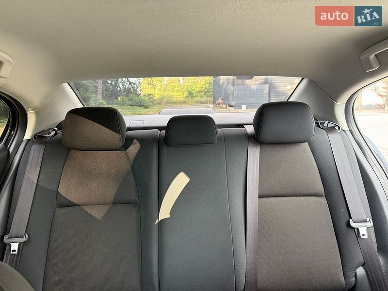 Седан Mazda 3 2021 в Умані