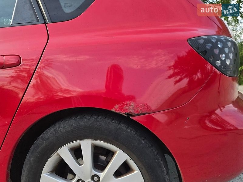 Хэтчбек Mazda 3 2005 в Южноукраинске